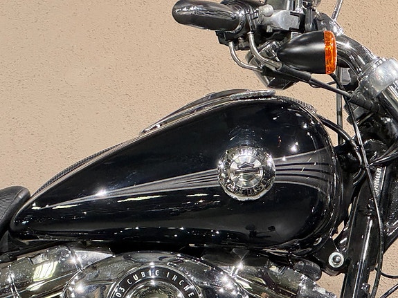 Harley-Davidson BREAKOUT SOFTAIL 103 FXSB 3 of 8