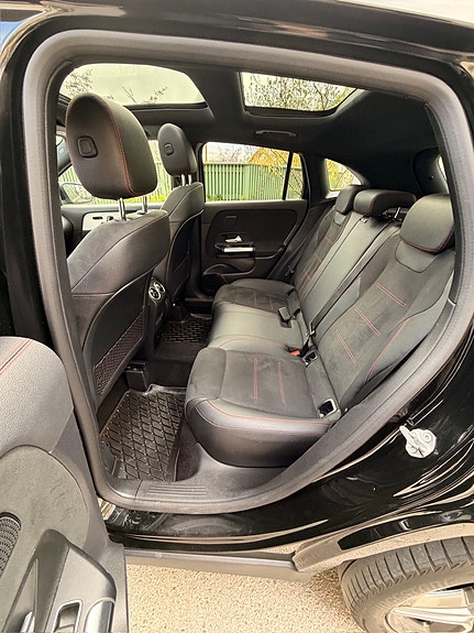 Mercedes-Benz GLA250 e 10 of 15