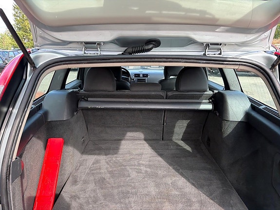 Volvo V50 16 of 22