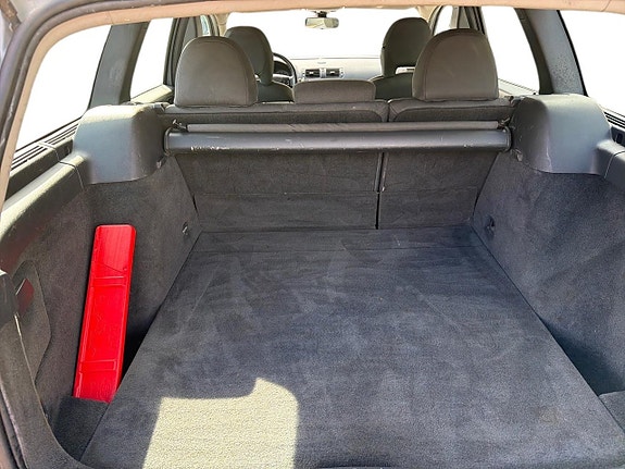 Volvo V50 10 of 22
