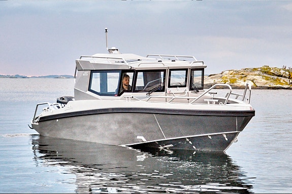 UMS 800 HT / Cab - Se den på Allt På Sjön 28-30 aug 3 of 15
