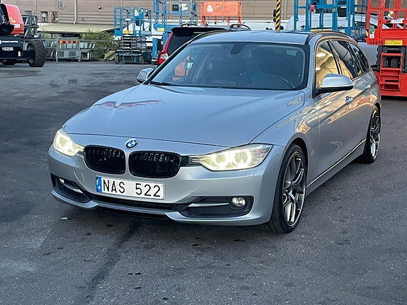 BMW 320d 3 of 11