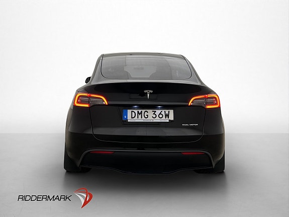 Tesla Model Y 6 of 30
