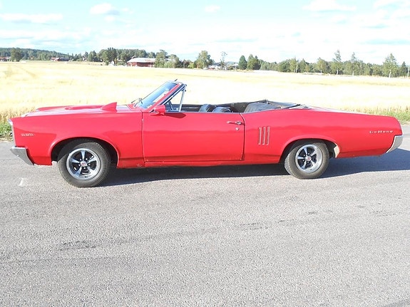 Pontiac LeMans 3 of 26