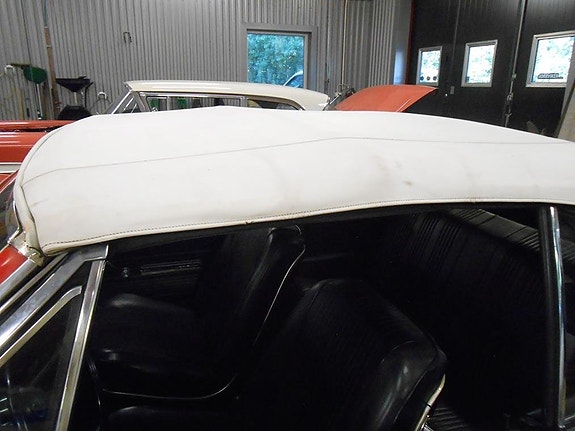 Pontiac LeMans 22 of 26