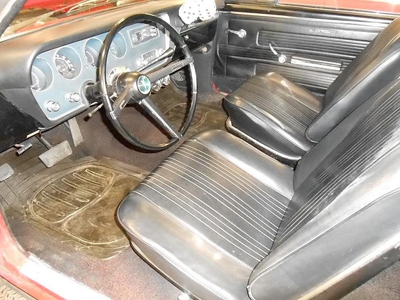 Pontiac LeMans 9 of 26