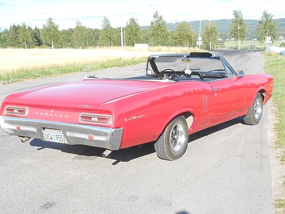 Pontiac LeMans 6 of 26