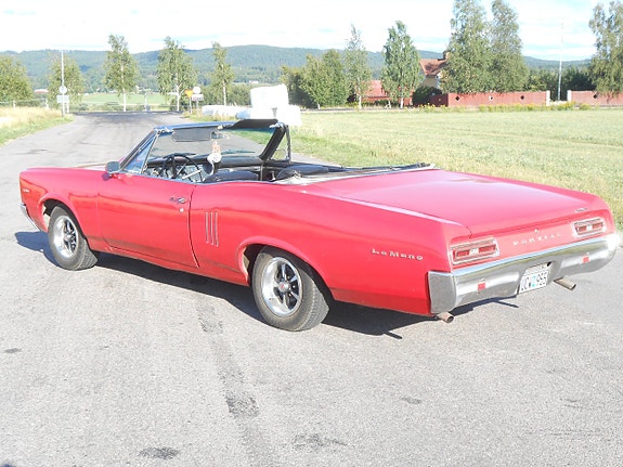 Pontiac LeMans 7 of 26