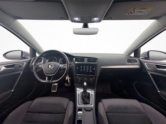 Volkswagen Golf Alltrack 13 of 30