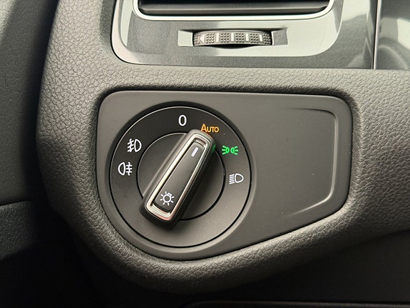 Volkswagen Golf Alltrack 15 of 30