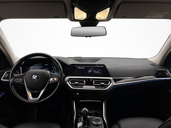 BMW 330e 12 of 30