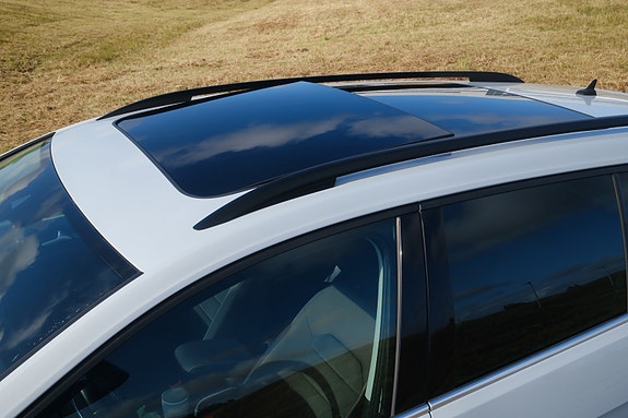 Volkswagen Golf VII 9 of 26