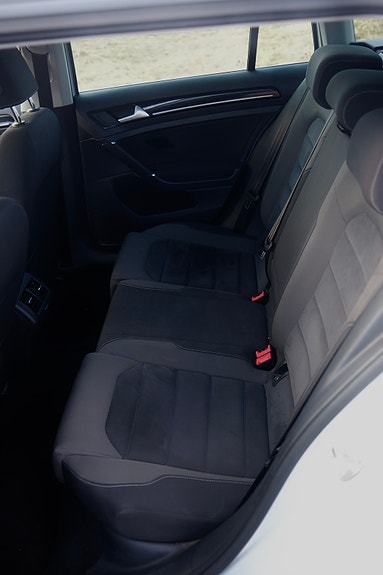 Volkswagen Golf VII 16 of 26