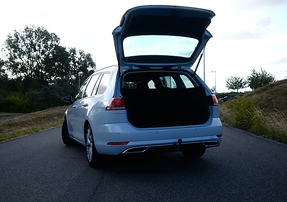 Volkswagen Golf VII 13 of 26