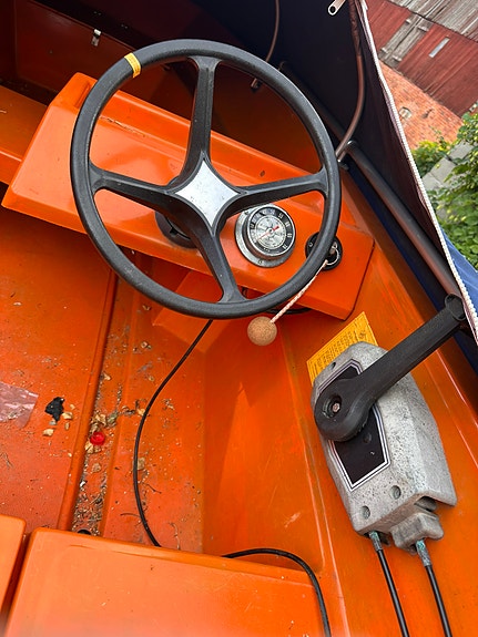 Finsk fiskebåt med alla tillbehör+trailer+ekolod 6 of 12