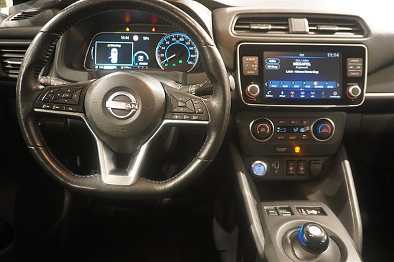 Nissan Leaf 11 of 13