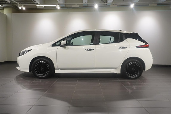 Nissan Leaf 5 of 13