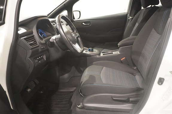 Nissan Leaf 9 of 13
