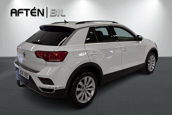 Volkswagen T-Roc 10 of 22