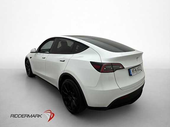 Tesla Model Y 6 of 30