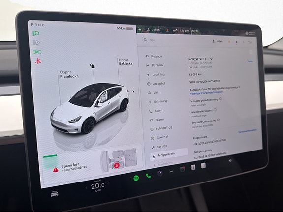 Tesla Model Y 24 of 30