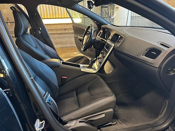 Volvo V60 6 of 10