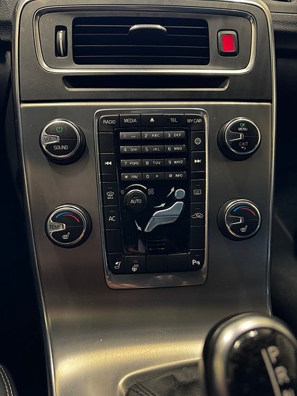Volvo V60 4 of 10