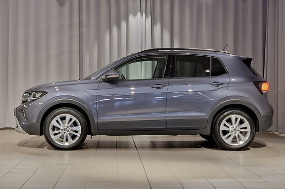 Volkswagen T-Cross 2 of 15