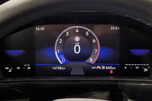 Volkswagen T-Cross 9 of 15