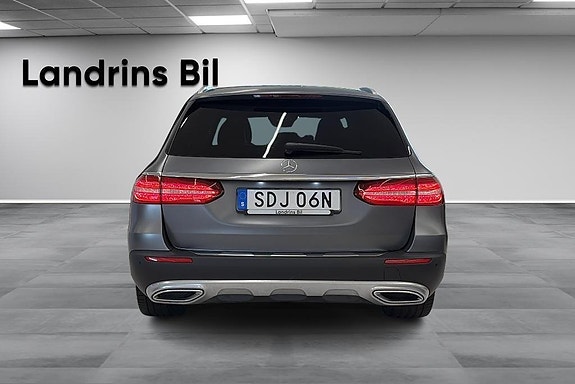 Mercedes-Benz E220 d 5 of 18