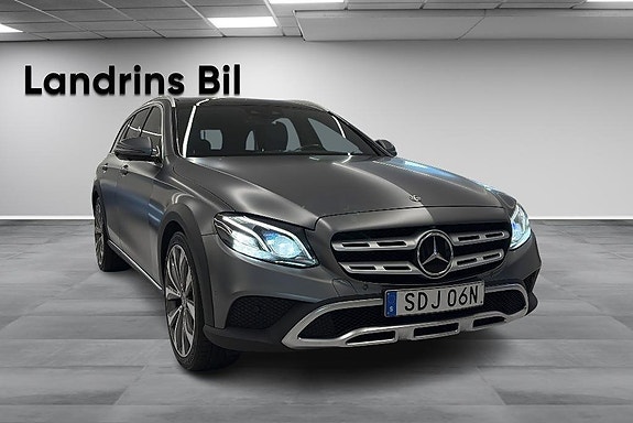 Mercedes-Benz E220 d 3 of 18
