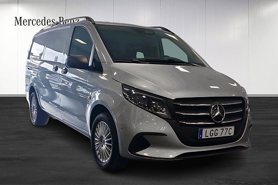 Mercedes-Benz Vito 119 2 of 13