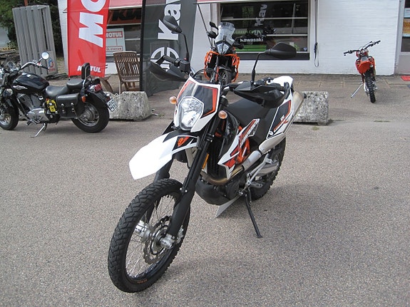 KTM 690 Enduro R 690 ENDURO 3 of 3