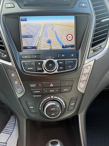 Hyundai Grand Santa Fe 19 of 21