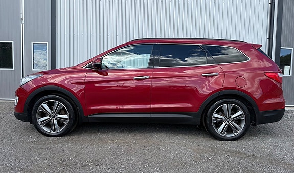 Hyundai Grand Santa Fe