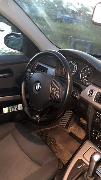 BMW 325i 7 of 9