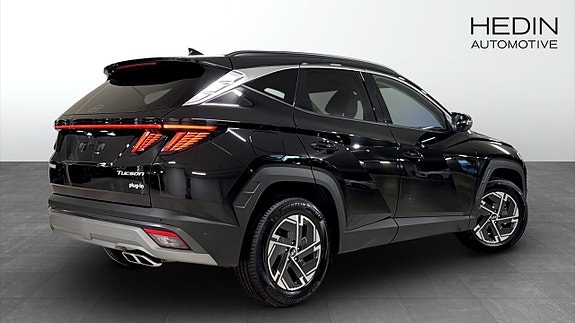 Hyundai Tucson 2 of 12