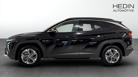 Hyundai Tucson 6 of 12