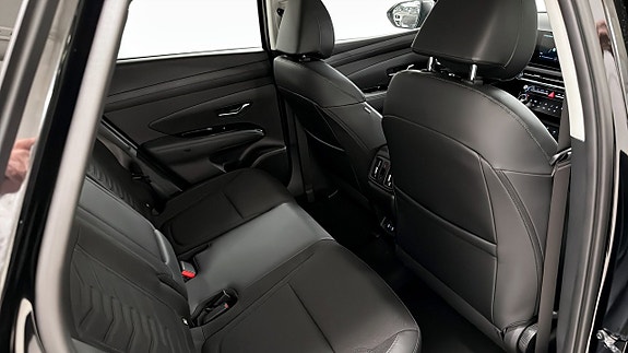 Hyundai Tucson 5 of 12