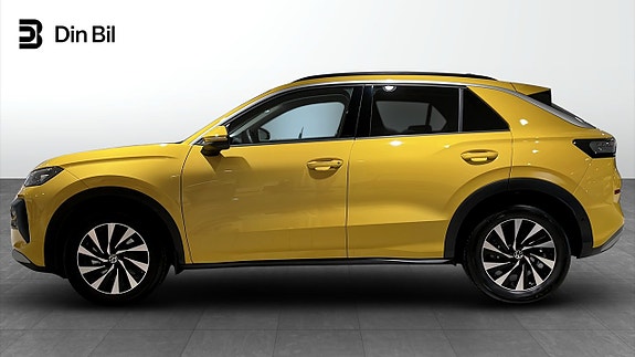 Volkswagen T-Roc 2 of 12