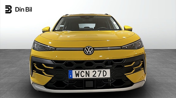 Volkswagen T-Roc 4 of 12