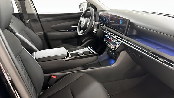 Hyundai Tucson 3 of 12