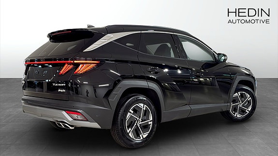 Hyundai Tucson 2 of 12