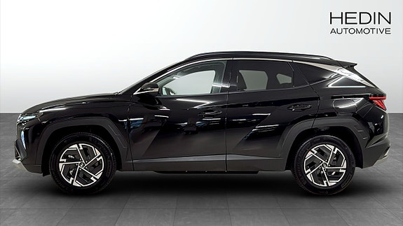 Hyundai Tucson 6 of 12