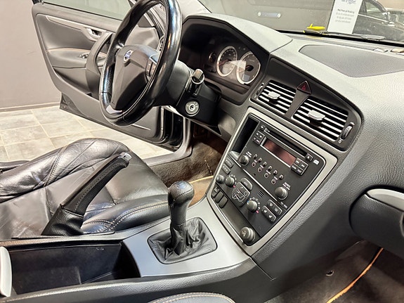 Volvo S60 5 of 10