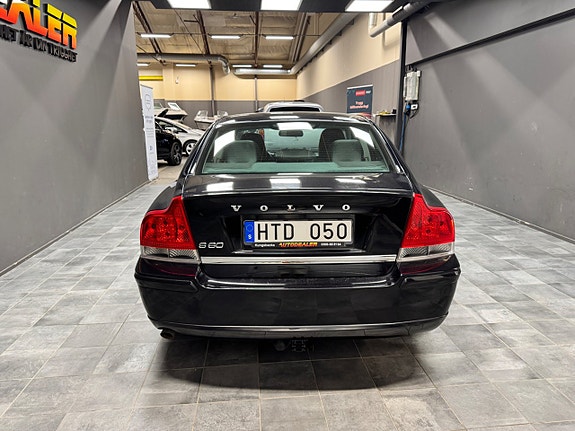 Volvo S60 4 of 10