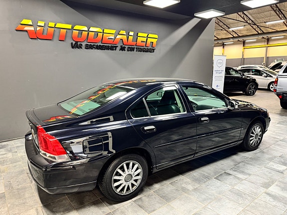 Volvo S60 3 of 10