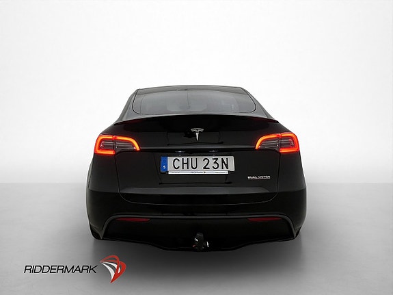 Tesla Model Y 6 of 30