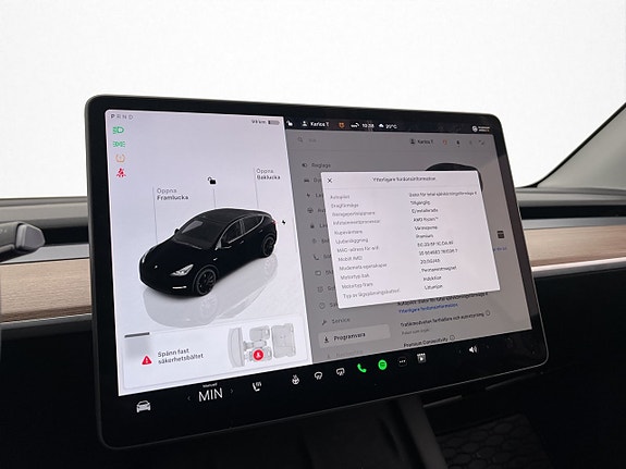 Tesla Model Y 22 of 30