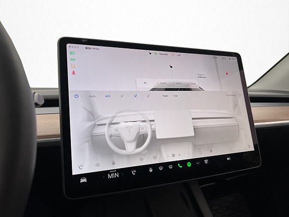 Tesla Model Y 18 of 30